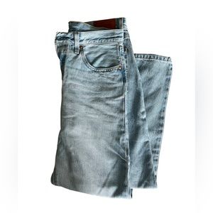 NWOT Levi’s - Original Cropped Women’s Jeans - W27 L26